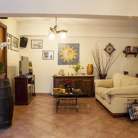 Bed And Breakfast Maria สโกเปลโล ภายนอก รูปภาพ